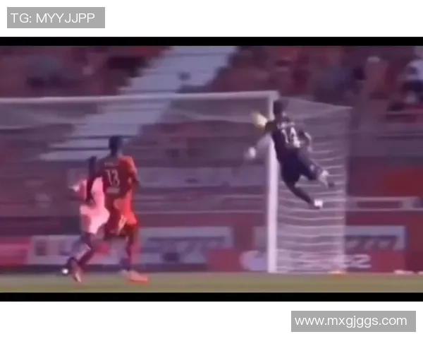 与足球巨星亲密接触：不可思议的场面与精彩瞬间重现