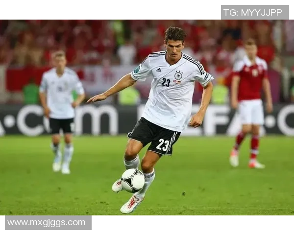 德国足球队30大球星盘点 从传奇到现役的精彩瞬间与成就解析