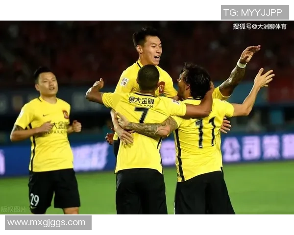 恒大足球早期核心球员回顾及其对球队崛起的影响分析