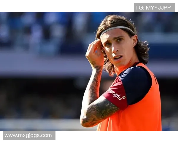 足球球星伤愈归来再度闪耀绿茵展现坚韧意志与不屈精神 足球球星伤愈归来再度闪耀绿茵展现坚韧意志与不屈精神